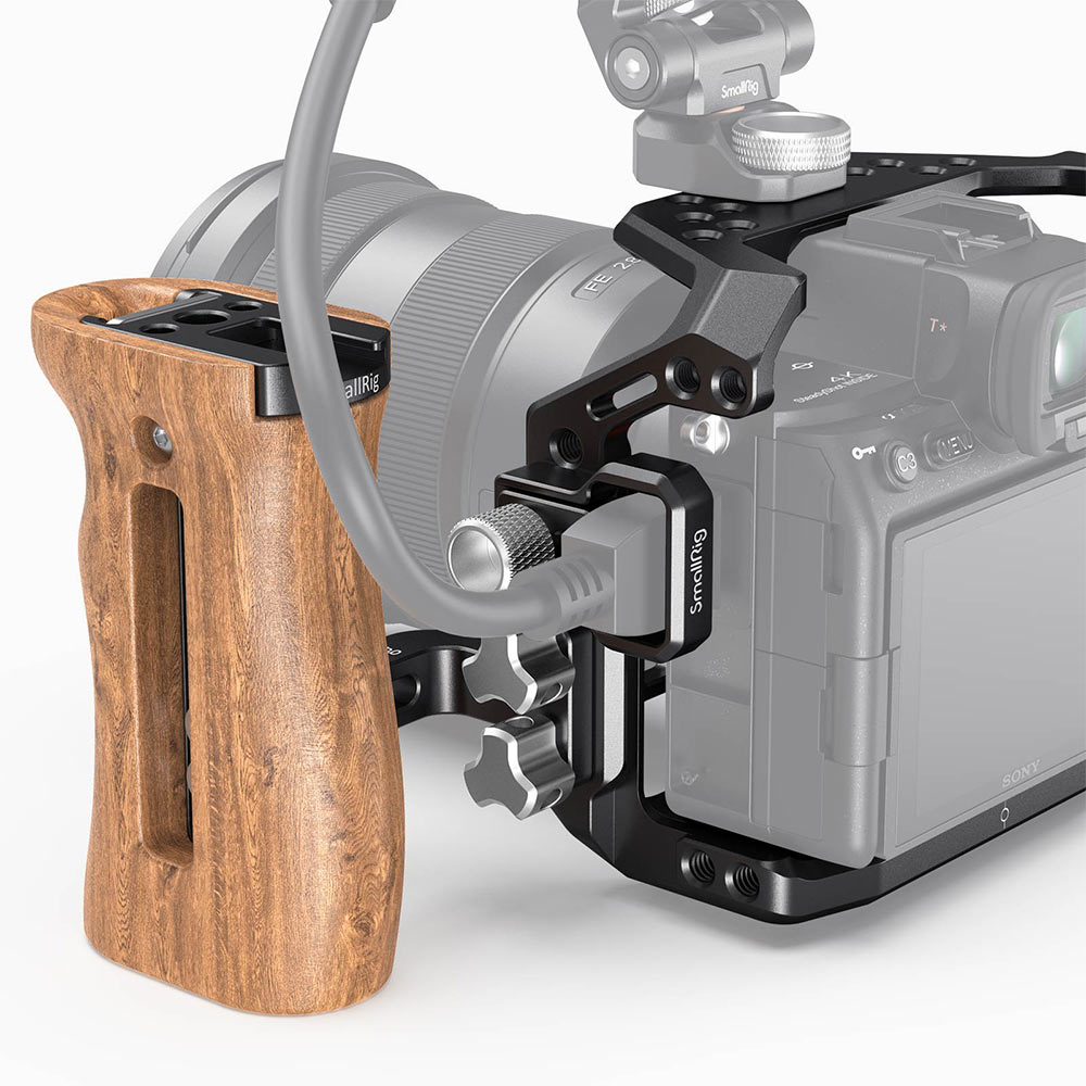 Для чего нужна клетка SmallRig 3008 для Sony A7S III с боковой ручкой?